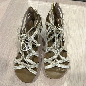 OTBT tie up wedge; cream & gold; very lightly worn